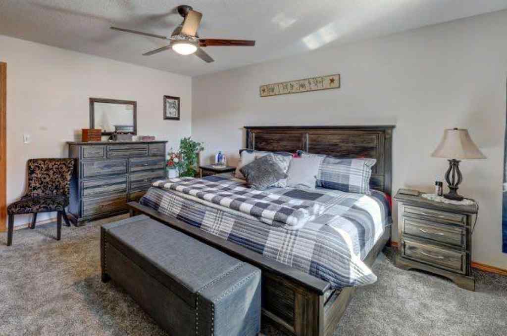 MLS® A2248523 - 1030 1 Street SW in Bankview Drumheller, Residential