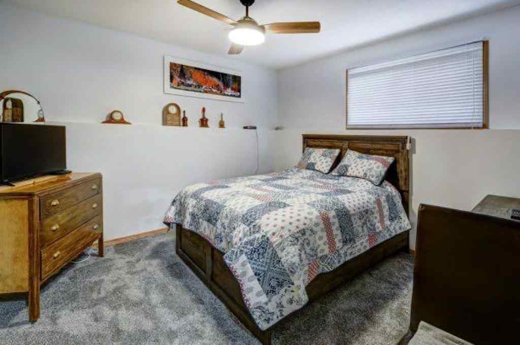 MLS® A2248523 - 1030 1 Street SW in Bankview Drumheller, Residential