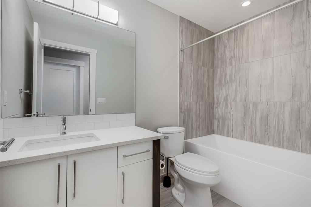 MLS® A2248524 - 2985 12 Avenue SW in Shaganappi Calgary, Residential