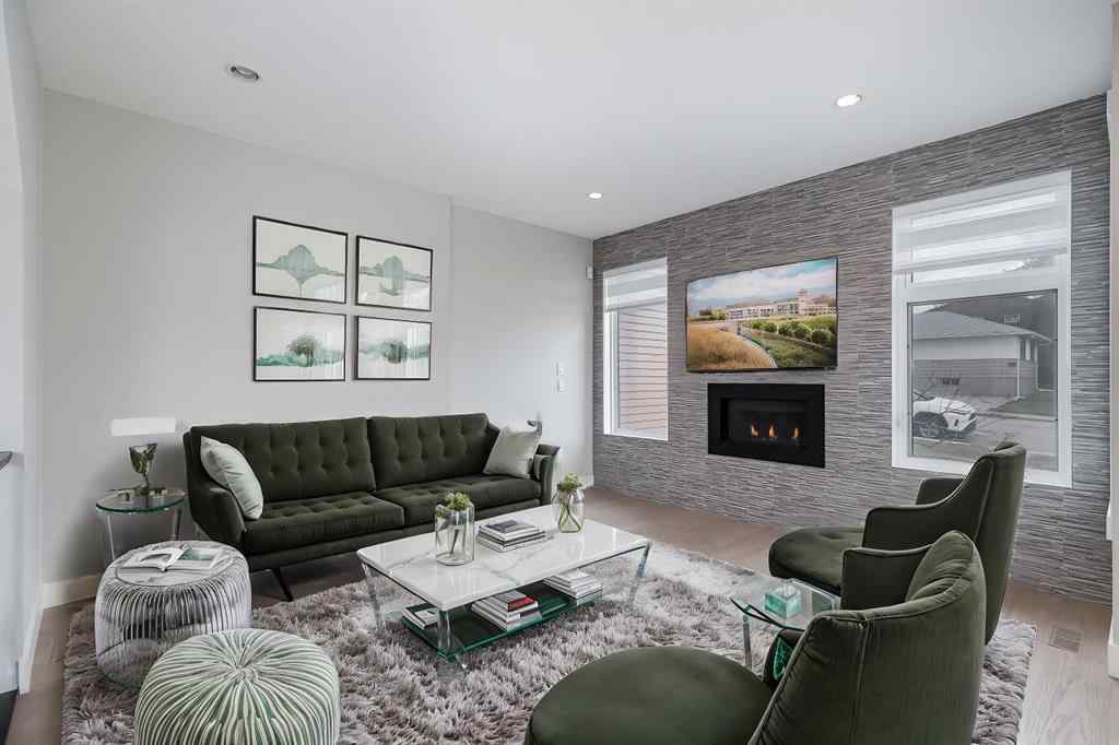 MLS® A2248524 - 2985 12 Avenue SW in Shaganappi Calgary, Residential