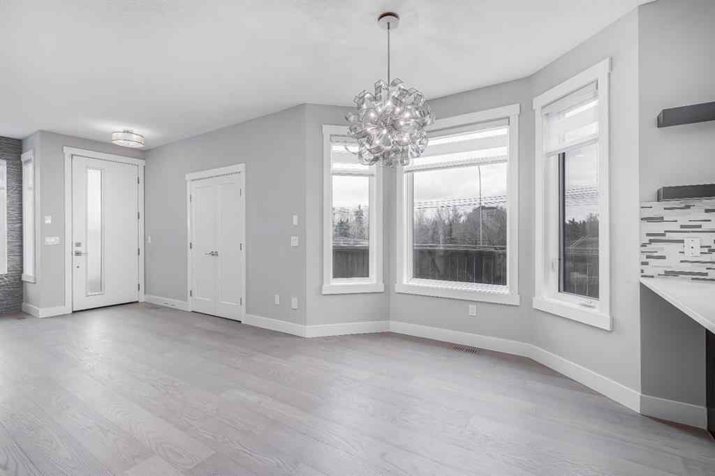 MLS® A2248524 - 2985 12 Avenue SW in Shaganappi Calgary, Residential