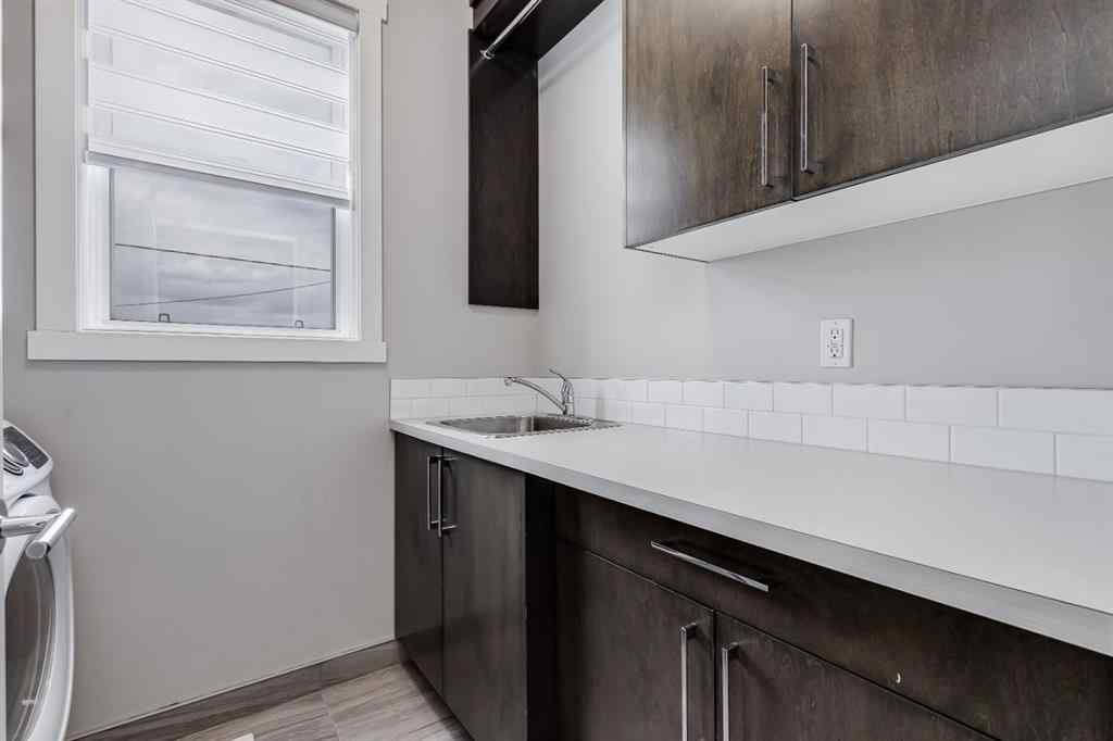 MLS® A2248524 - 2985 12 Avenue SW in Shaganappi Calgary, Residential