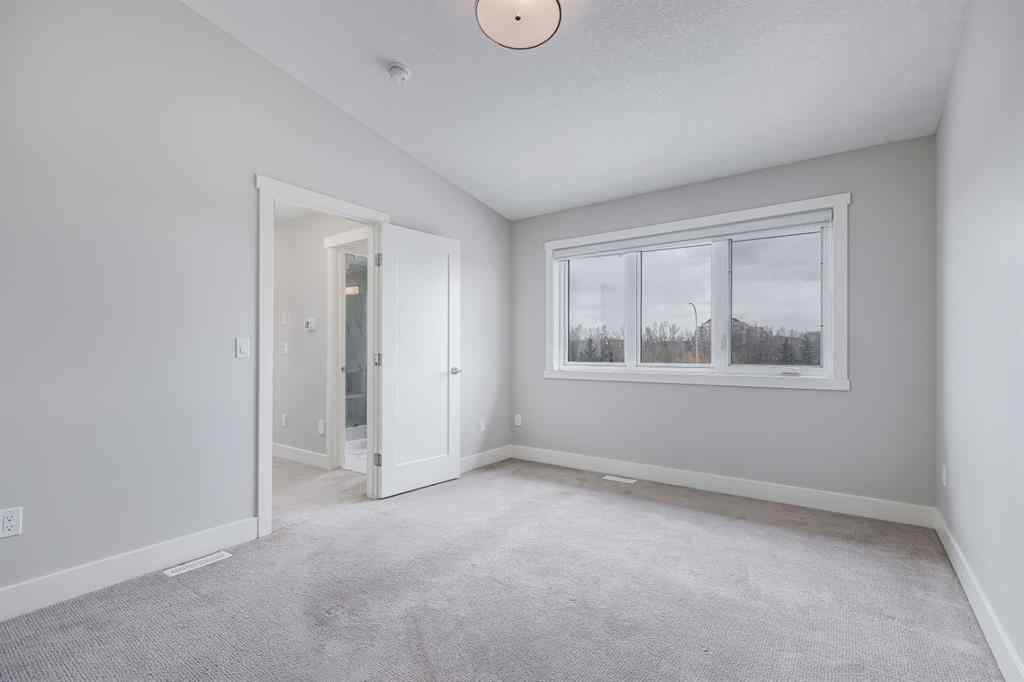 MLS® A2248524 - 2985 12 Avenue SW in Shaganappi Calgary, Residential