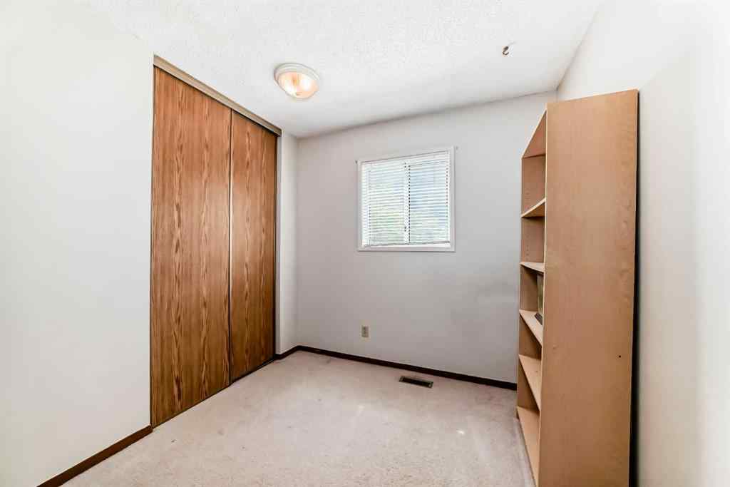 MLS® A2248526 - 27 Martinview Crescent NE in Martindale Calgary, Residential