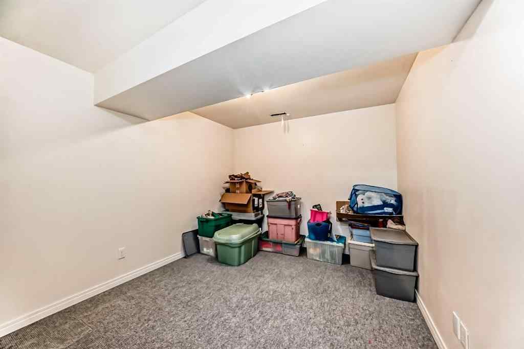 MLS® A2248526 - 27 Martinview Crescent NE in Martindale Calgary, Residential