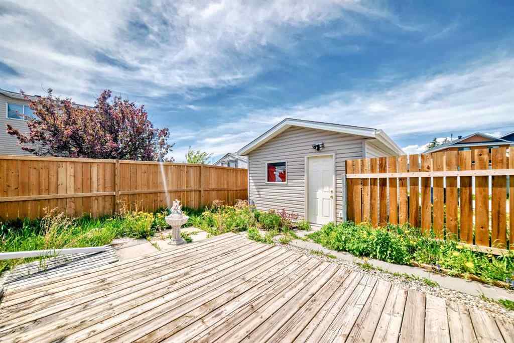 MLS® A2248526 - 27 Martinview Crescent NE in Martindale Calgary, Residential