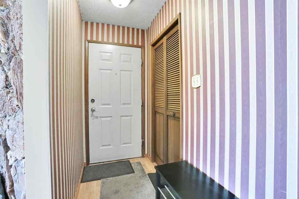 MLS® A2248532 - 6908 Coach Hill Road SW in Coach Hill Calgary, Residential