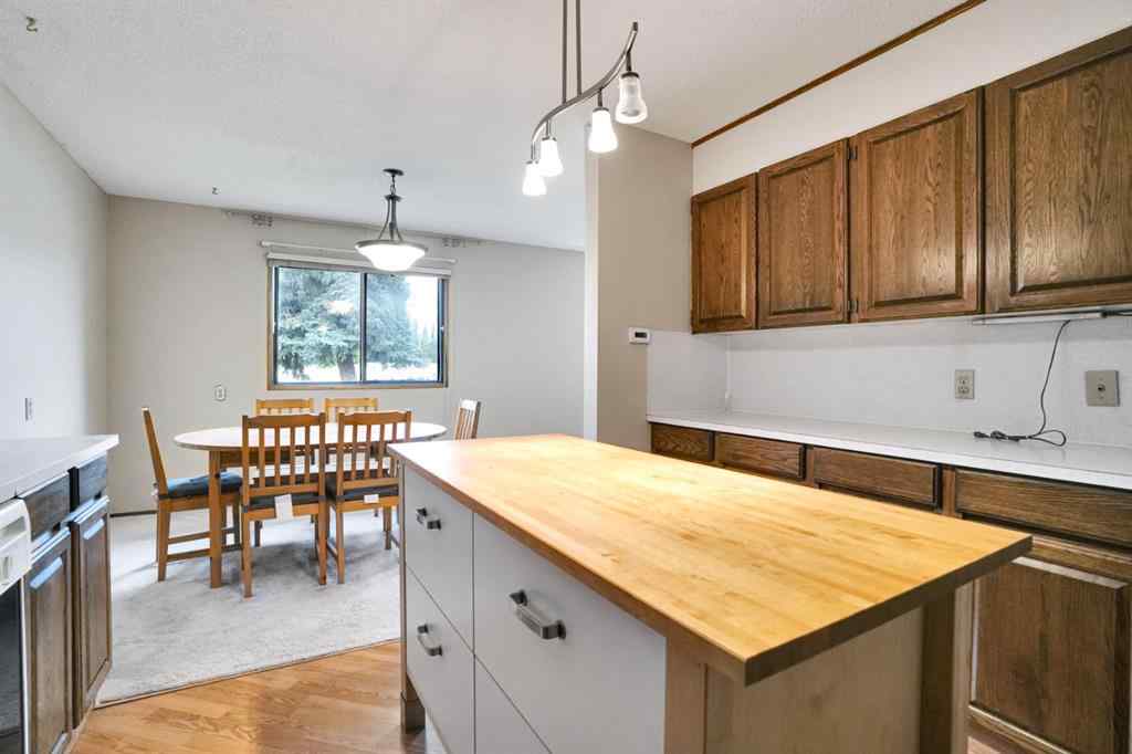 MLS® A2248532 - 6908 Coach Hill Road SW in Coach Hill Calgary, Residential