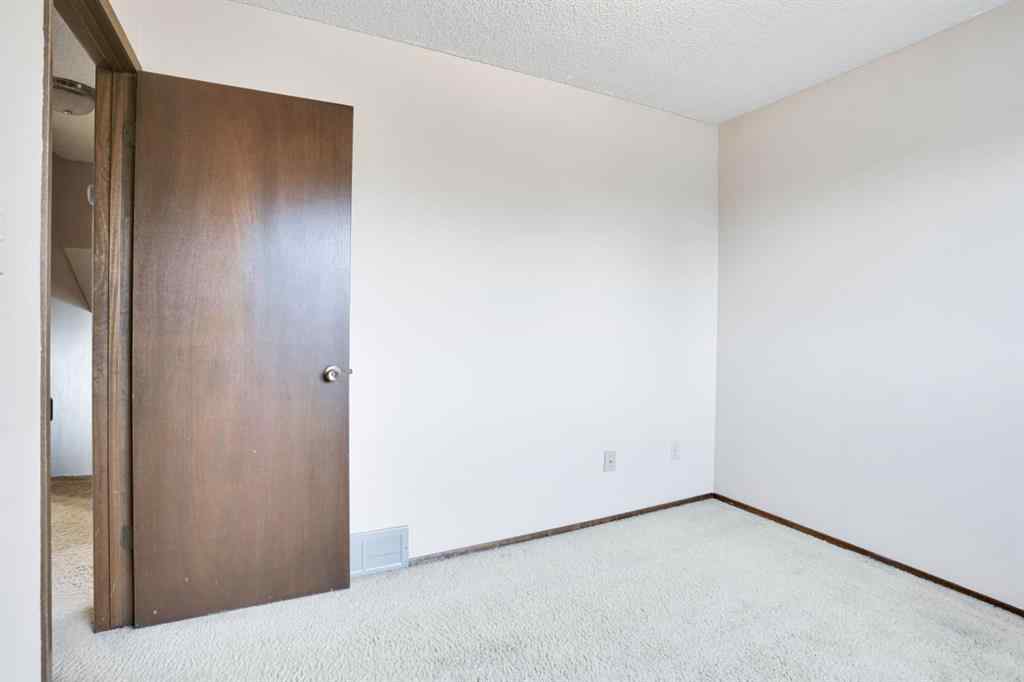 MLS® A2248532 - 6908 Coach Hill Road SW in Coach Hill Calgary, Residential