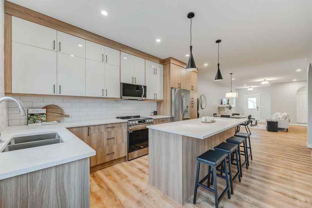 MLS® A2248533 - 7 Clover Crescent  in NONE Beiseker, Residential