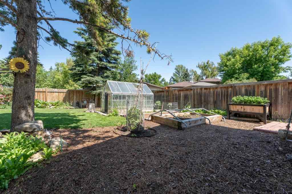 MLS® A2248535 - 111 Lynnbrook Bay SE in Ogden Calgary, Residential
