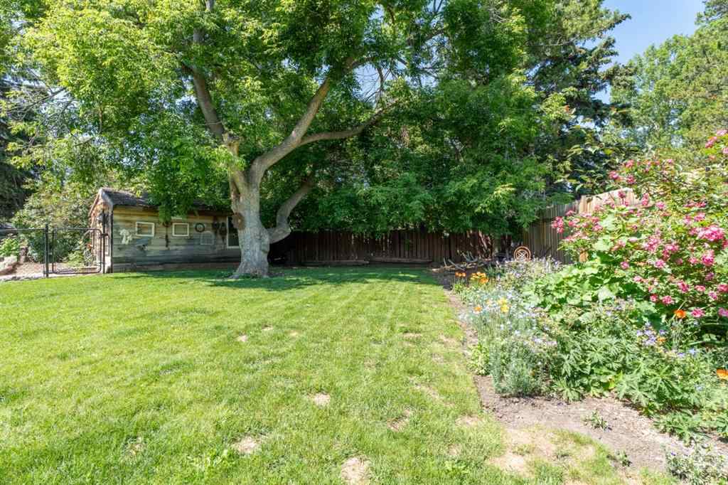 MLS® A2248535 - 111 Lynnbrook Bay SE in Ogden Calgary, Residential