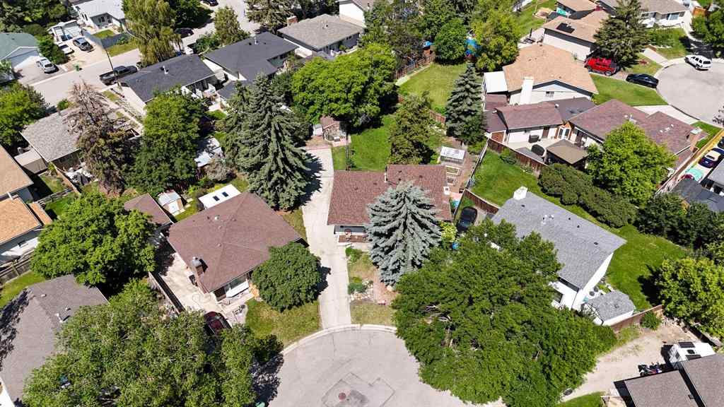 MLS® A2248535 - 111 Lynnbrook Bay SE in Ogden Calgary, Residential