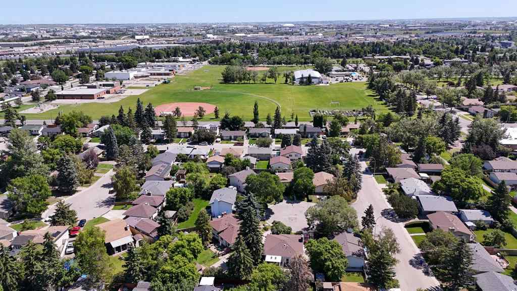 MLS® A2248535 - 111 Lynnbrook Bay SE in Ogden Calgary, Residential