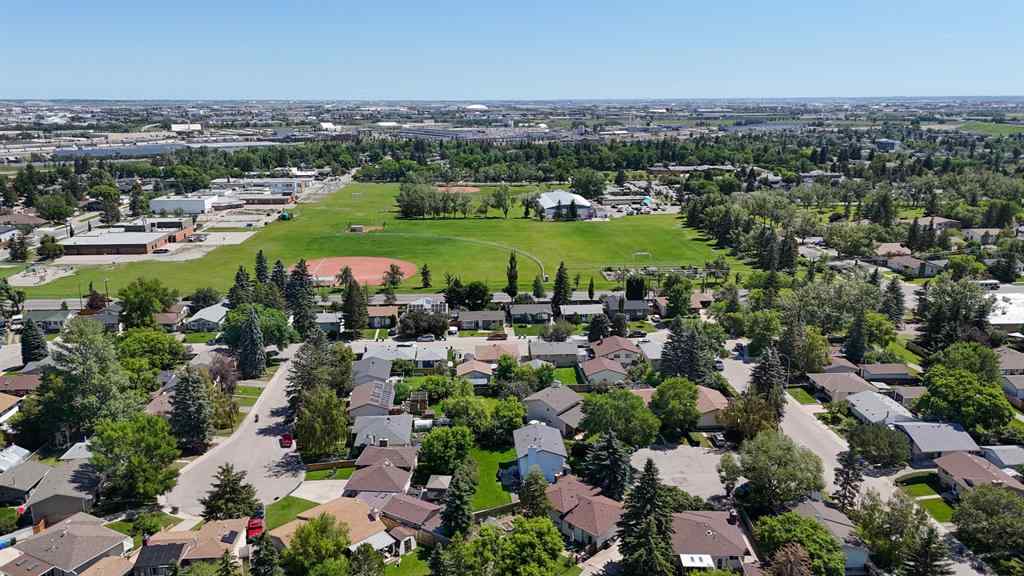 MLS® A2248535 - 111 Lynnbrook Bay SE in Ogden Calgary, Residential