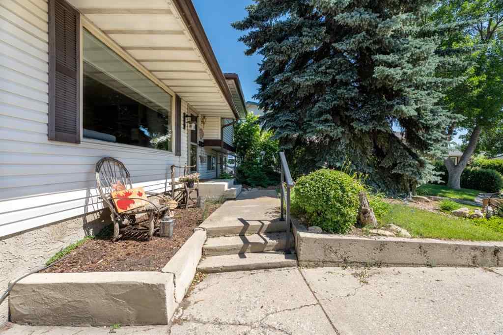 MLS® A2248535 - 111 Lynnbrook Bay SE in Ogden Calgary, Residential