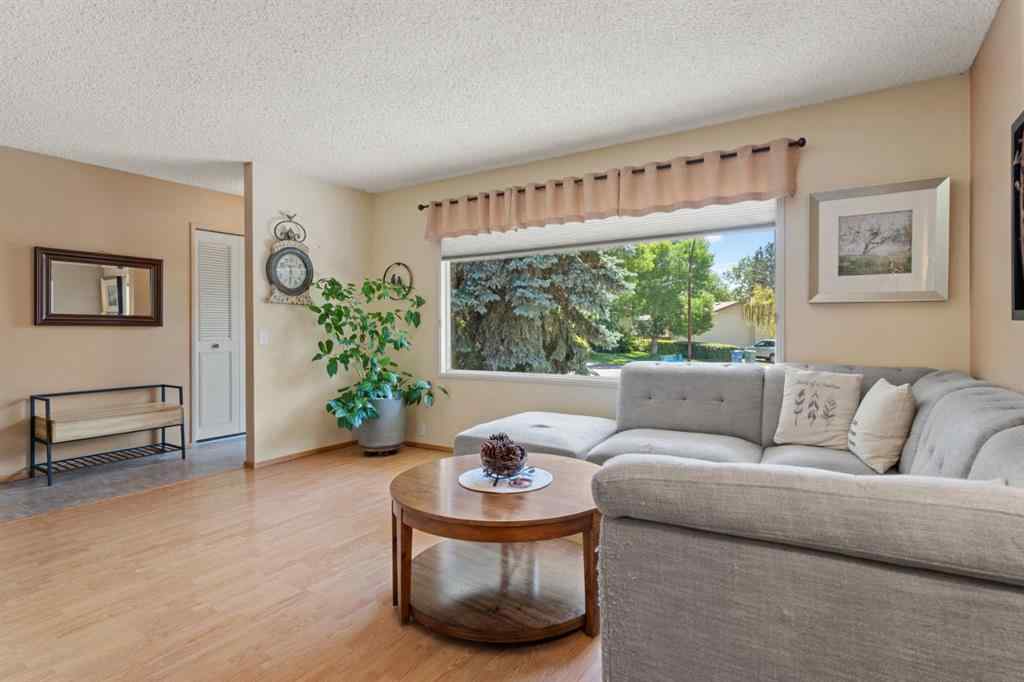 MLS® A2248535 - 111 Lynnbrook Bay SE in Ogden Calgary, Residential