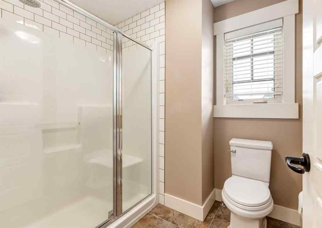 MLS® A2248548 - 72 Rockcliff Grove NW in Rocky Ridge Calgary, Residential