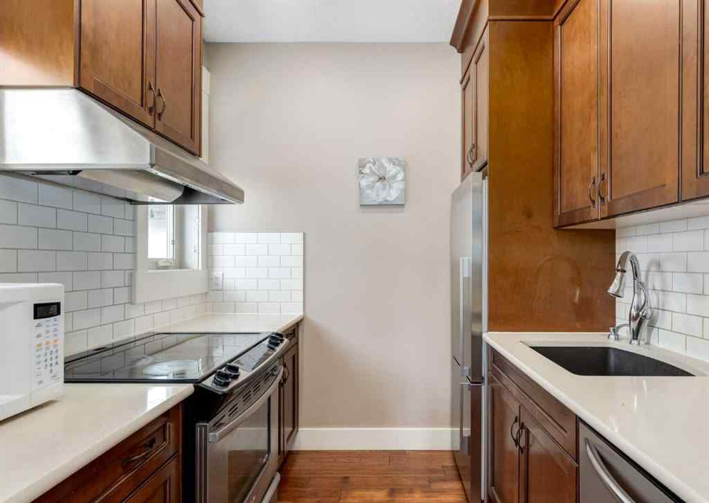 MLS® A2248548 - 72 Rockcliff Grove NW in Rocky Ridge Calgary, Residential
