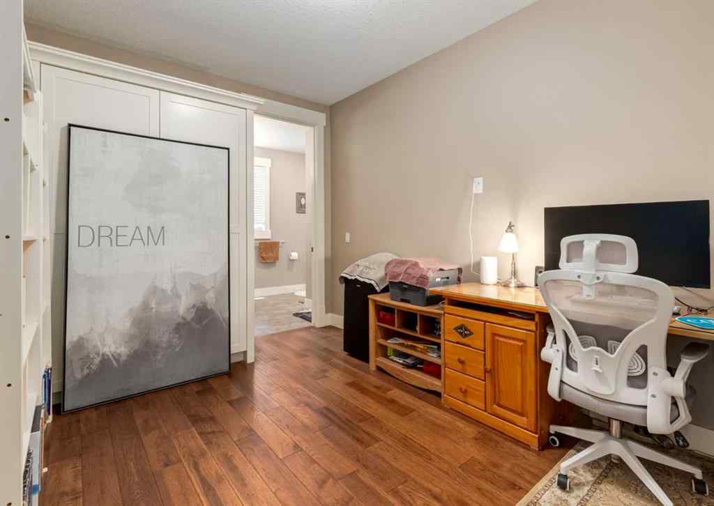 MLS® A2248548 - 72 Rockcliff Grove NW in Rocky Ridge Calgary, Residential