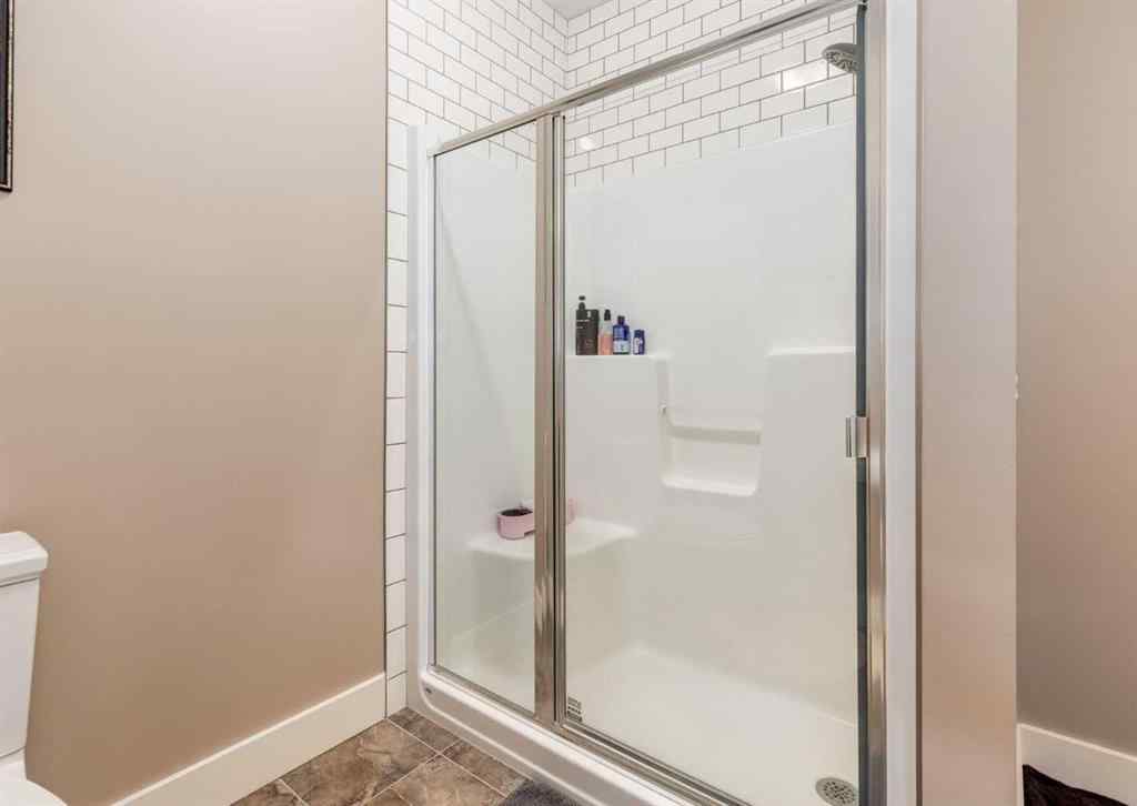 MLS® A2248548 - 72 Rockcliff Grove NW in Rocky Ridge Calgary, Residential