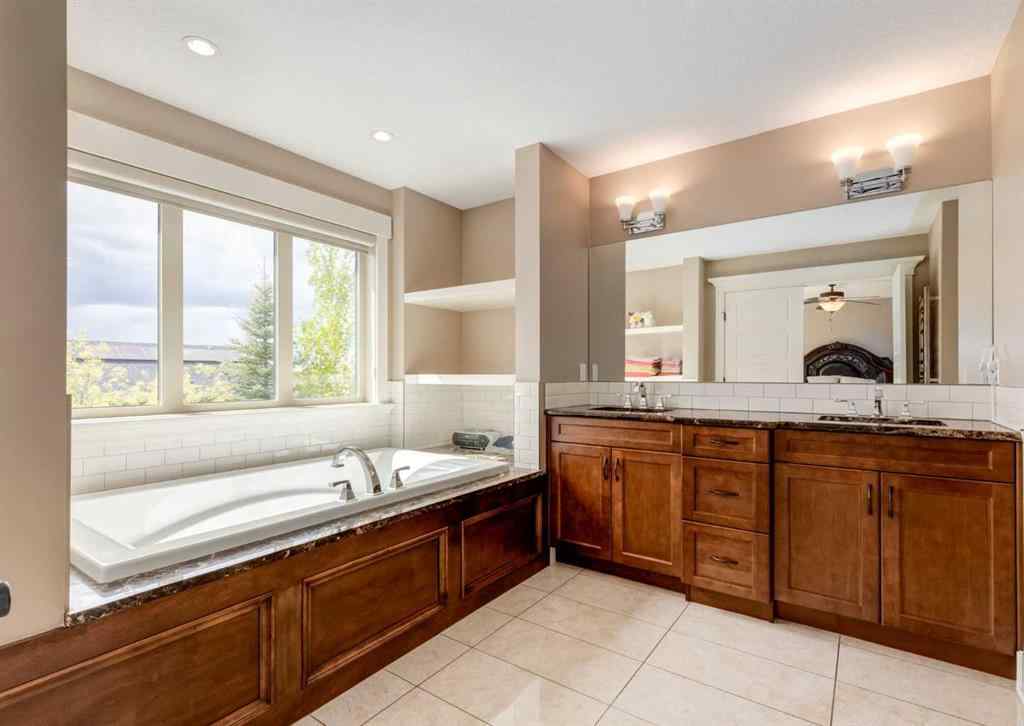 MLS® A2248548 - 72 Rockcliff Grove NW in Rocky Ridge Calgary, Residential