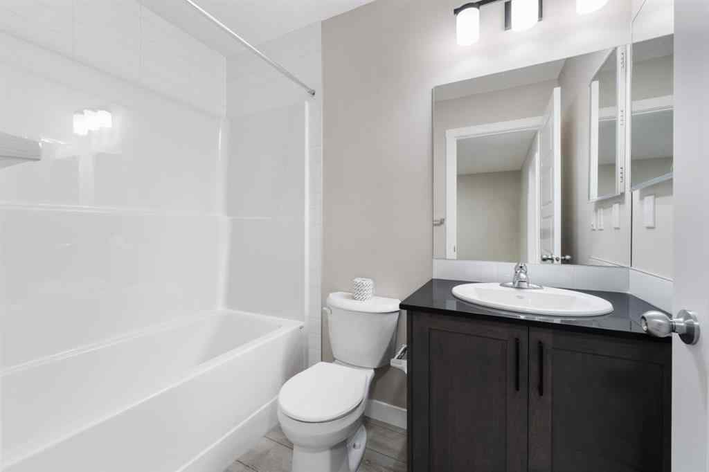 MLS® A2248552 - 340 Cobblestone Gate SW in Cobblestone Creek Airdrie, Residential