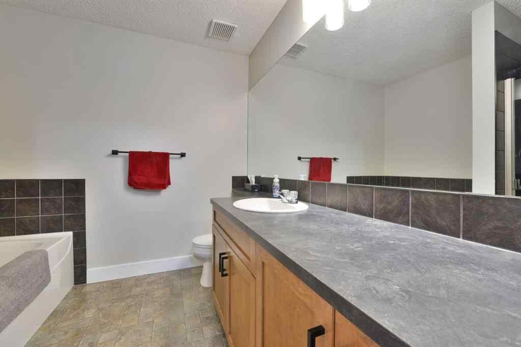 MLS® A2248553 - Unit #8 301 Village Mews SW in Patterson Calgary, Residential