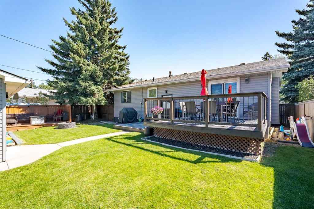 MLS® A2248556 - 6127 4 Street NE in Thorncliffe Calgary, Residential