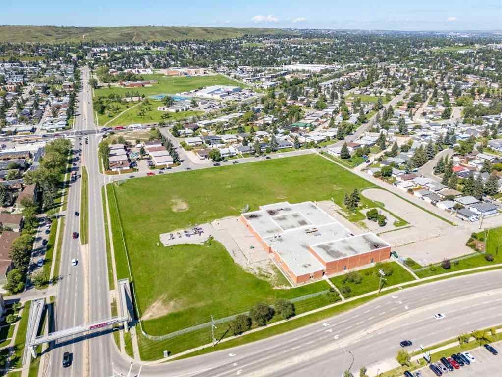MLS® A2248556 - 6127 4 Street NE in Thorncliffe Calgary, Residential