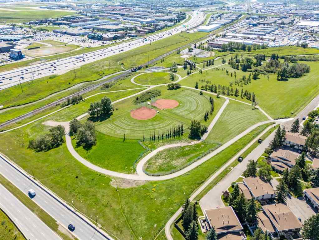 MLS® A2248556 - 6127 4 Street NE in Thorncliffe Calgary, Residential