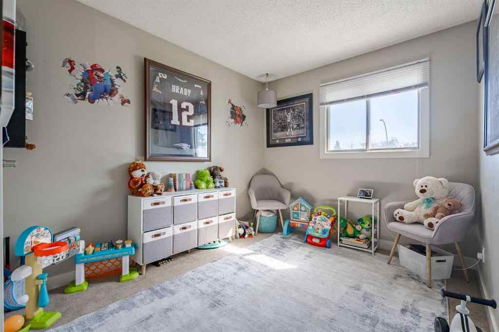 MLS® A2248556 - 6127 4 Street NE in Thorncliffe Calgary, Residential