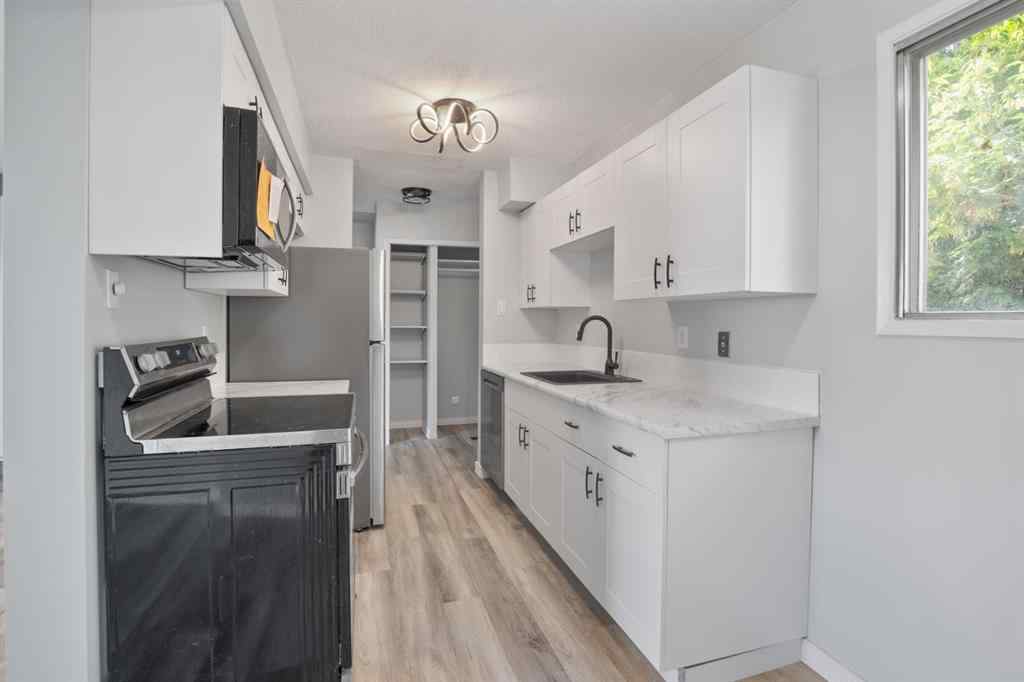MLS® A2248557 - Unit #C2 35 Nash Street  in Normandeau Red Deer, Residential