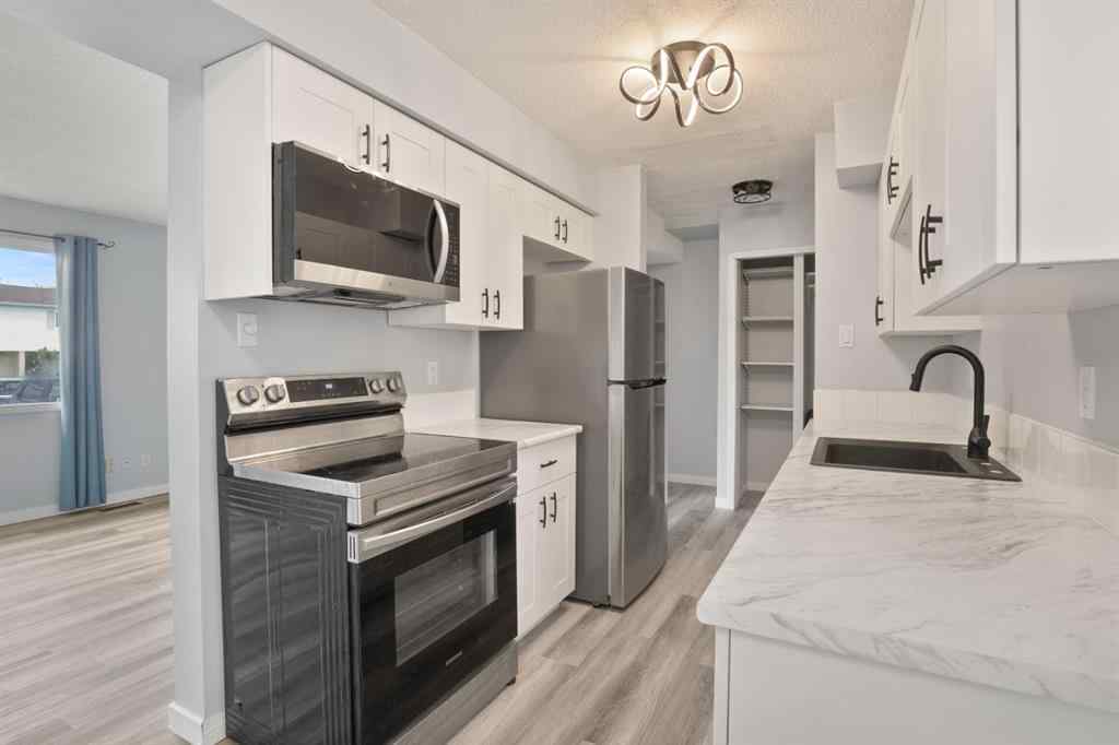 MLS® A2248557 - Unit #C2 35 Nash Street  in Normandeau Red Deer, Residential
