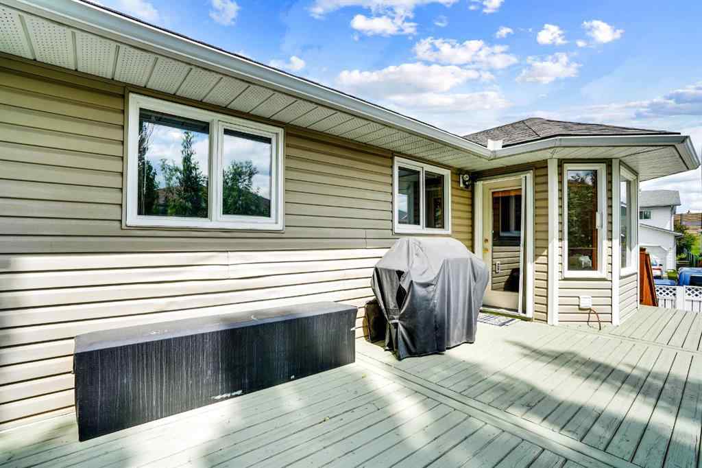 MLS® A2248559 - 19 Everglade Drive SE in Edgewater Airdrie, Residential