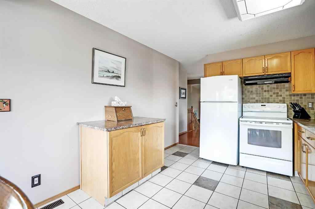 MLS® A2248559 - 19 Everglade Drive SE in Edgewater Airdrie, Residential