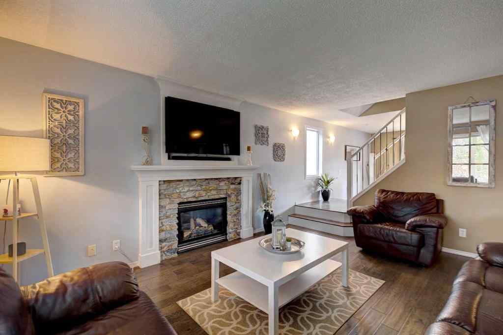 MLS® A2248560 - 206 Copperfield Mews SE in Copperfield Calgary, Residential