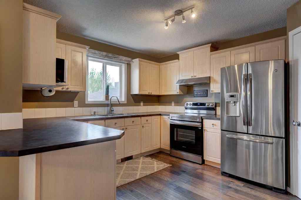 MLS® A2248560 - 206 Copperfield Mews SE in Copperfield Calgary, Residential