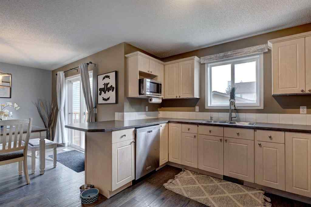 MLS® A2248560 - 206 Copperfield Mews SE in Copperfield Calgary, Residential