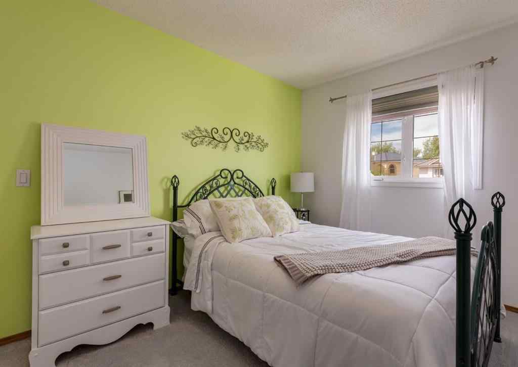 MLS® A2248562 - 37 Hampstead Gardens NW in Hamptons Calgary, Residential