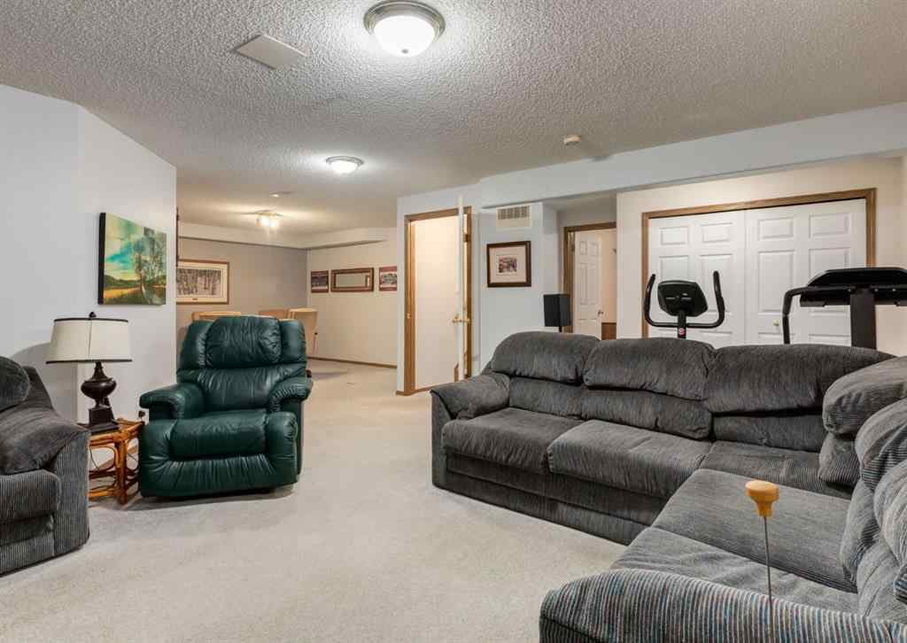 MLS® A2248562 - 37 Hampstead Gardens NW in Hamptons Calgary, Residential