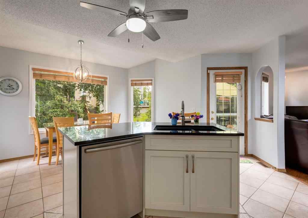 MLS® A2248562 - 37 Hampstead Gardens NW in Hamptons Calgary, Residential
