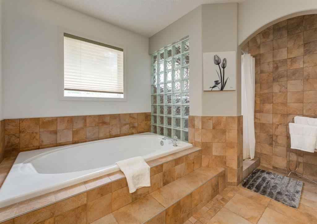 MLS® A2248562 - 37 Hampstead Gardens NW in Hamptons Calgary, Residential