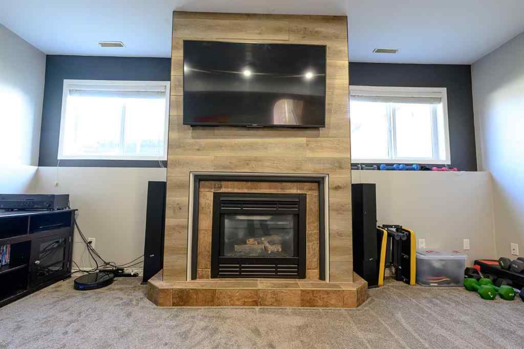 MLS® A2248568 - 8906 124 Avenue  in Crystal Lake Estates Grande Prairie, Residential