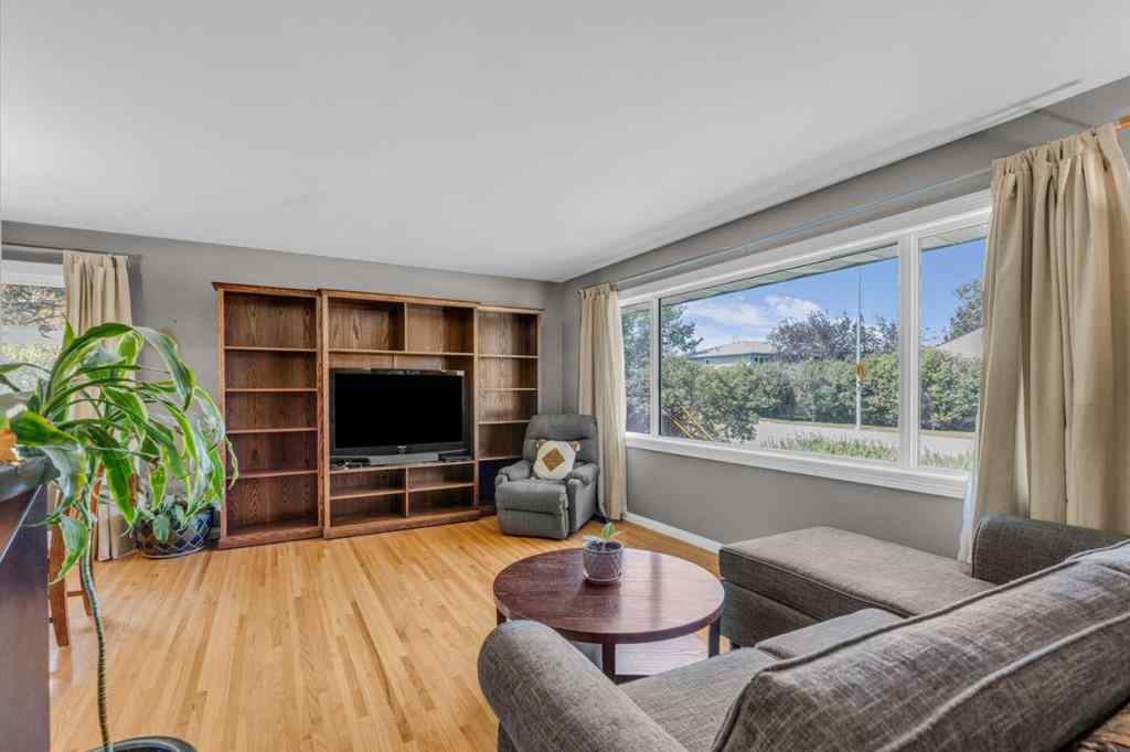 MLS® A2248577 - 3119 Richmond Road SW in Rutland Park Calgary, Residential