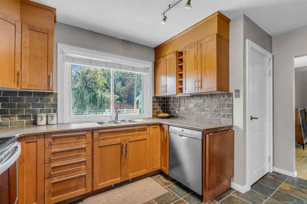 MLS® A2248577 - 3119 Richmond Road SW in Rutland Park Calgary, Residential