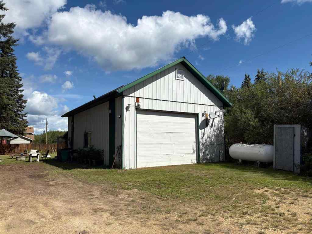 MLS® A2248583 - 2740 Calling Lake Drive 5th Street   in NONE Calling Lake, Residential