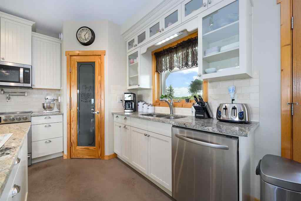 MLS® A2248584 - 38139 Range Road 265   in NONE Rural Red Deer County, Residential