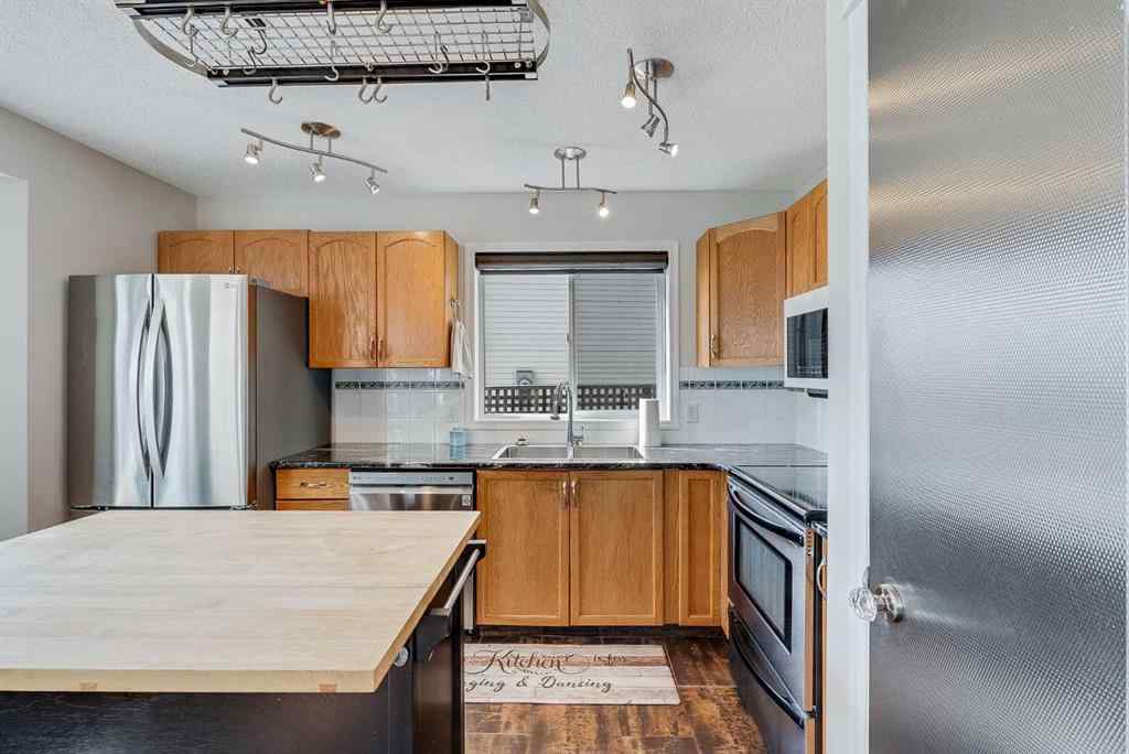 MLS® A2248593 - 31 Inverness Grove SE in McKenzie Towne Calgary, Residential