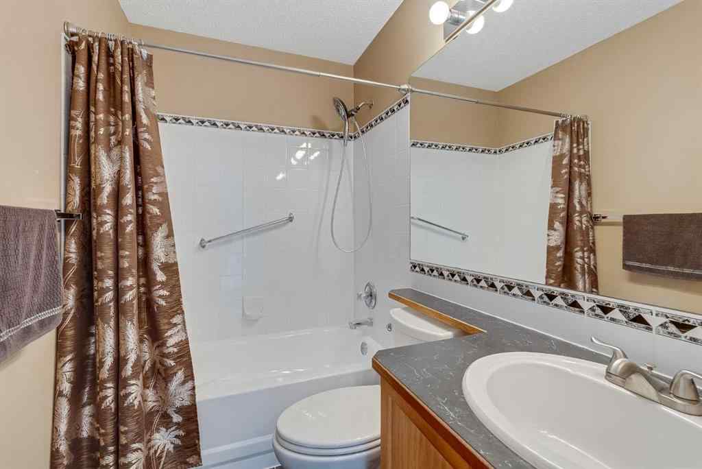 MLS® A2248593 - 31 Inverness Grove SE in McKenzie Towne Calgary, Residential